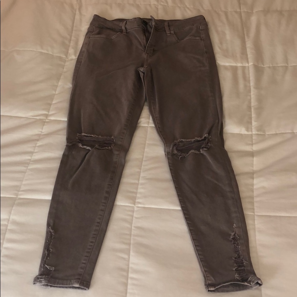 LIKE NEW pinkish/gray American Eagle jeans